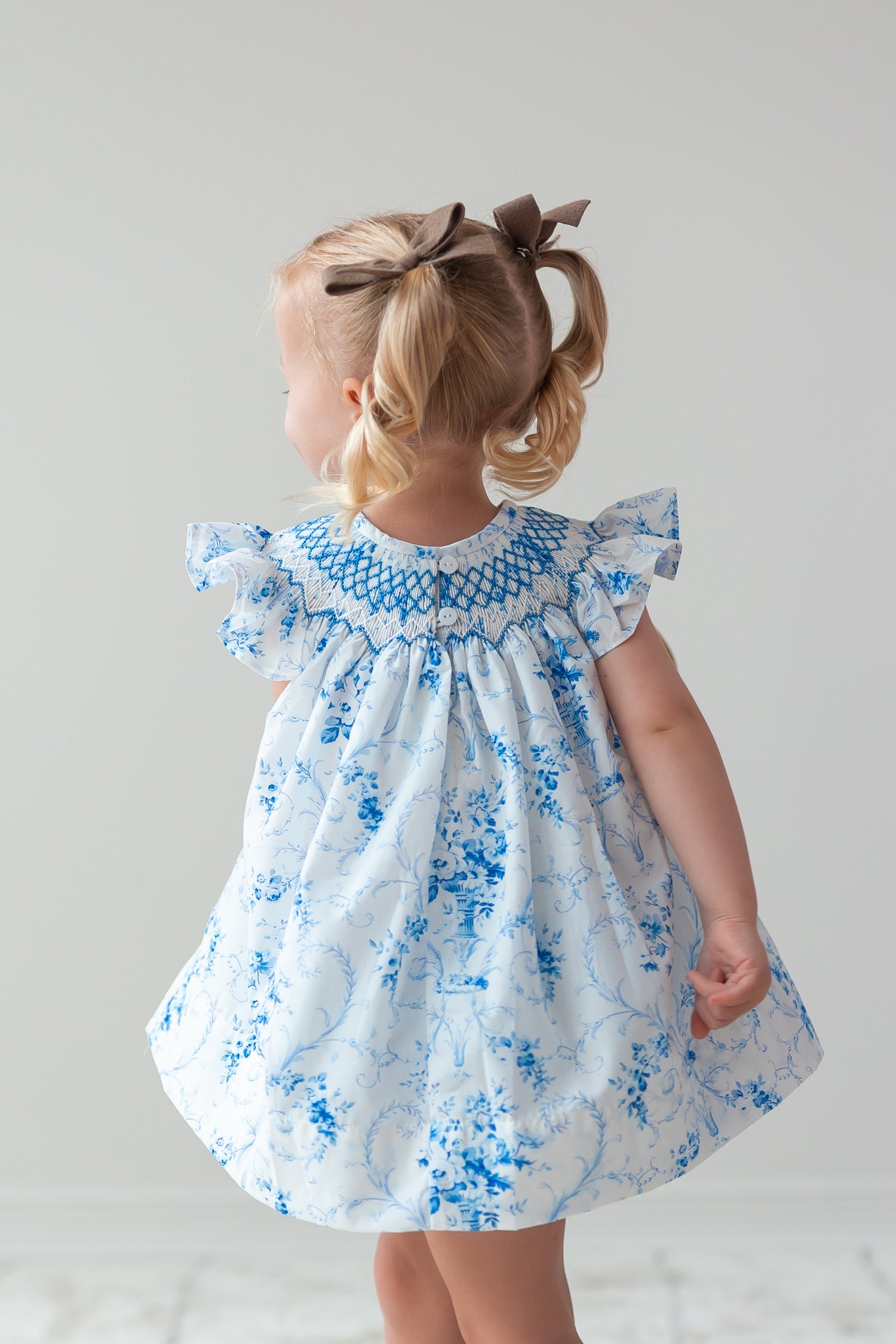 Daydream French Toile Blue Hand Smocked Diaper Set