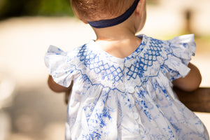 Daydream French Blue Toile Bubble