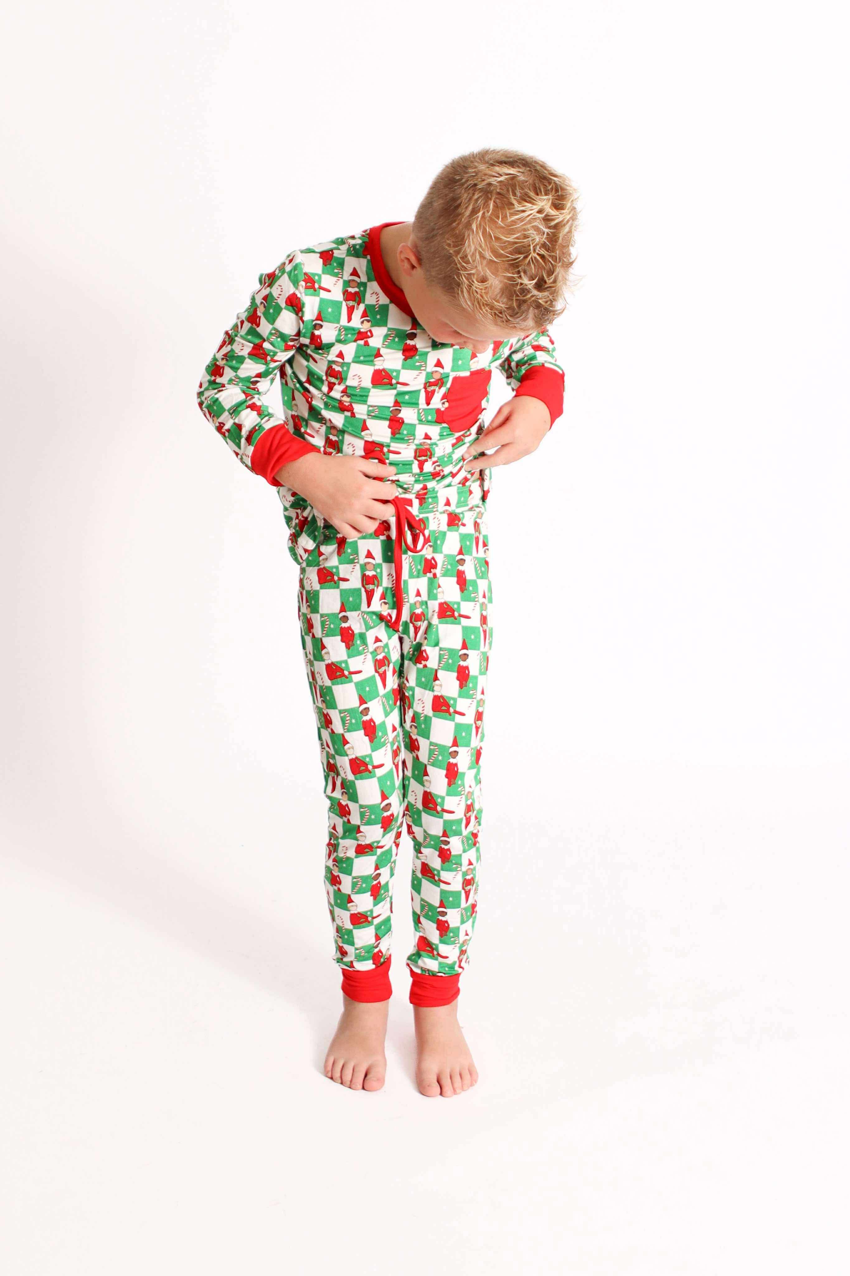 Elfin’ Around Bamboo Lounge